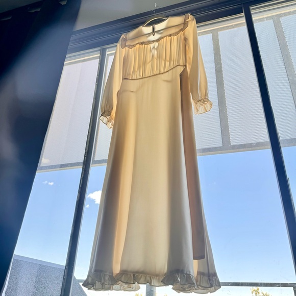 💋SOLD💋🖤🦢DÔEN ‘Lorelei’ Silk Satin Bow Maxi Mother of Pearl Dress XS - Picture 7 of 16